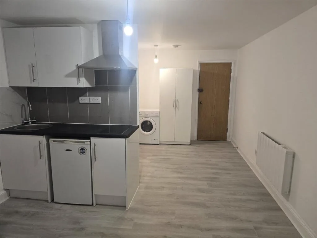 Studio apartment for rent