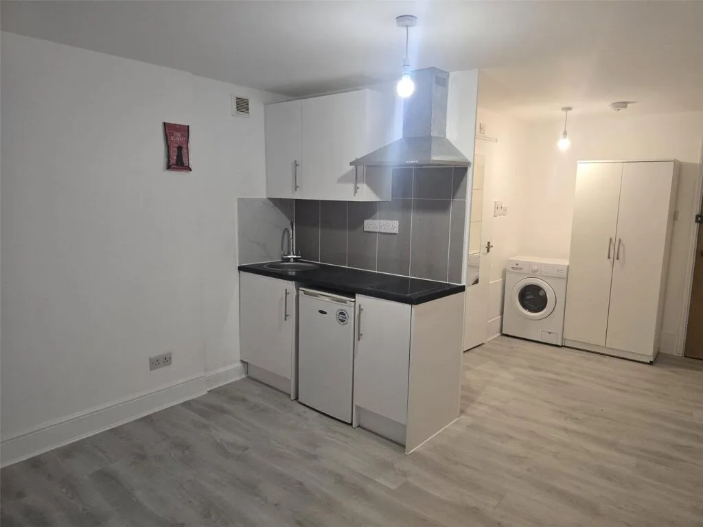 Studio apartment for rent