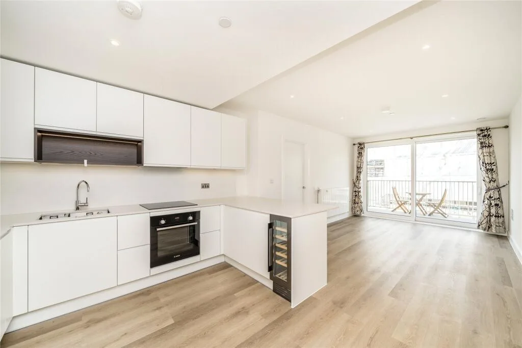 2 bedroom penthouse for rent