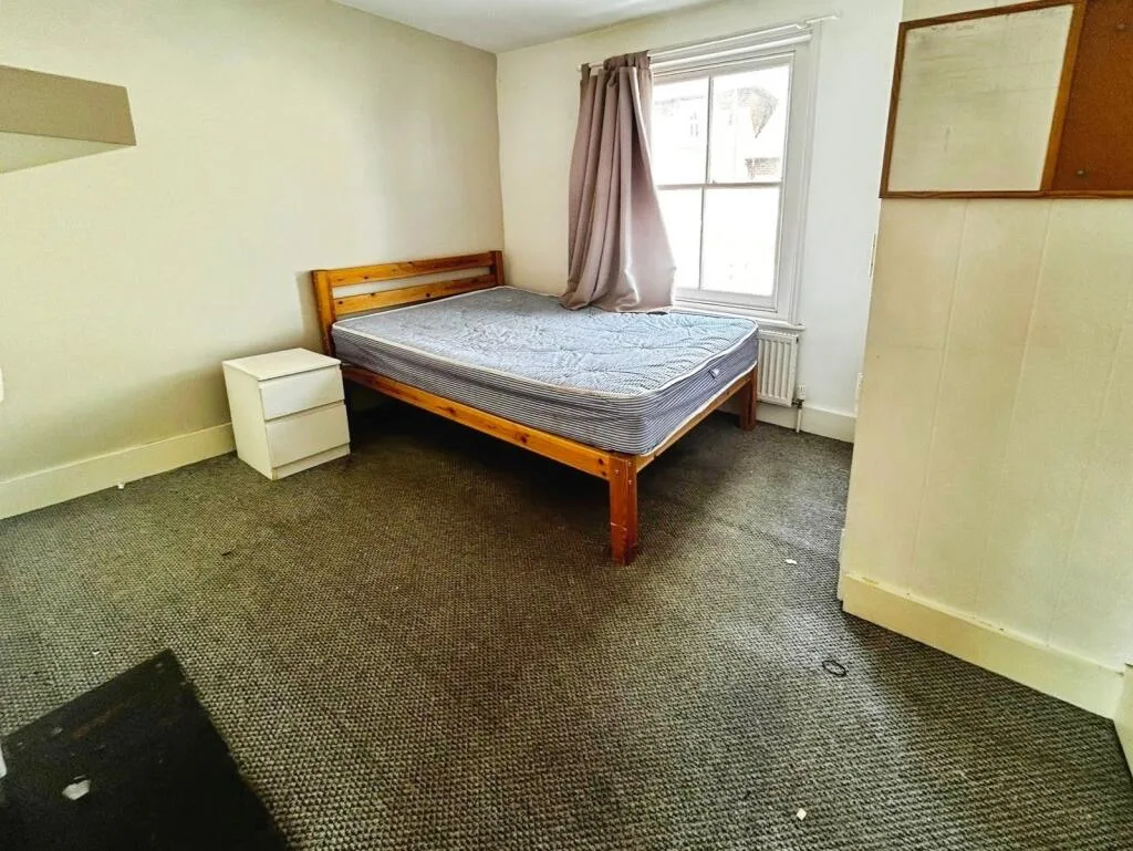 4 bedroom terraced house for rent