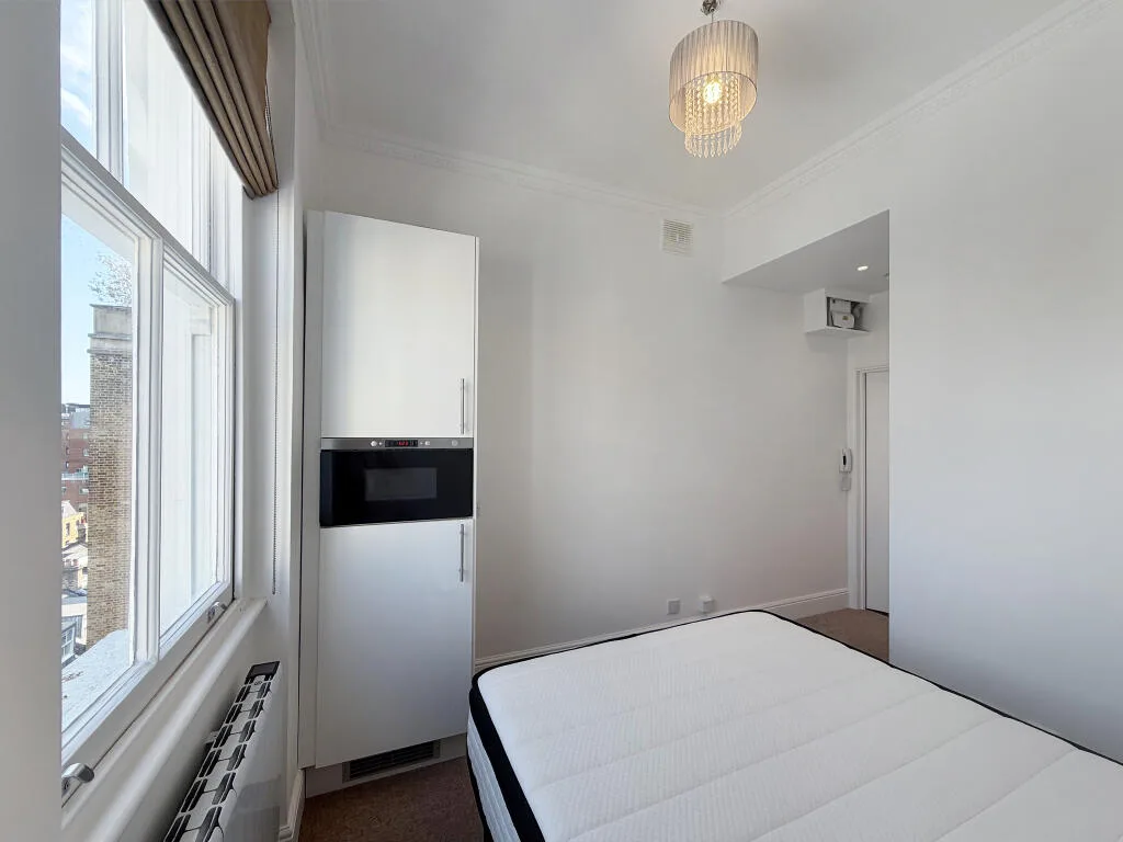 Studio flat for rent