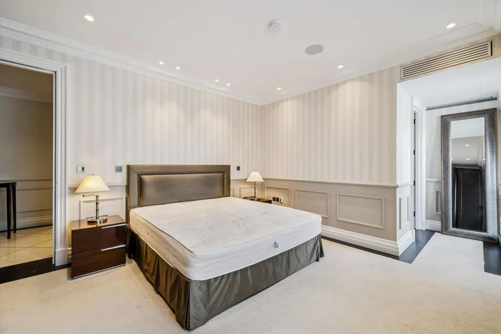 4 bedroom flat for rent