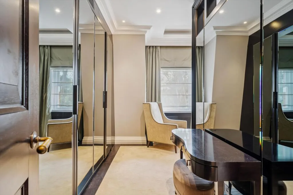 4 bedroom flat for rent