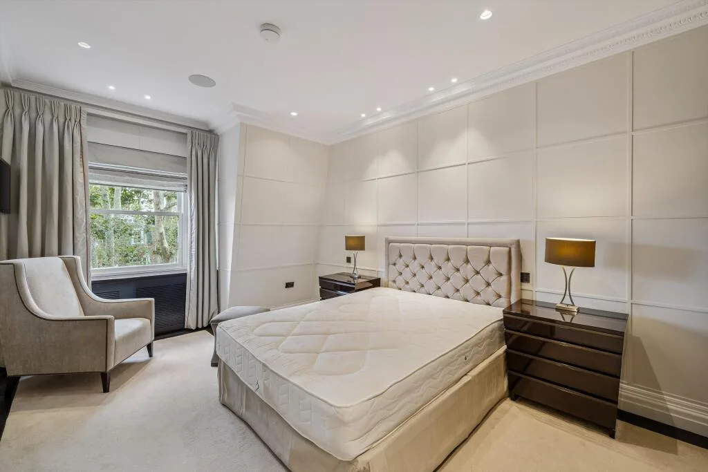 4 bedroom flat for rent