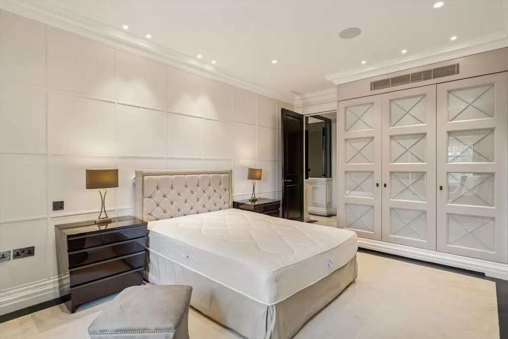 4 bedroom flat for rent