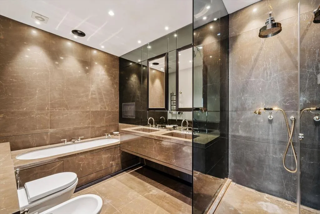 4 bedroom flat for rent