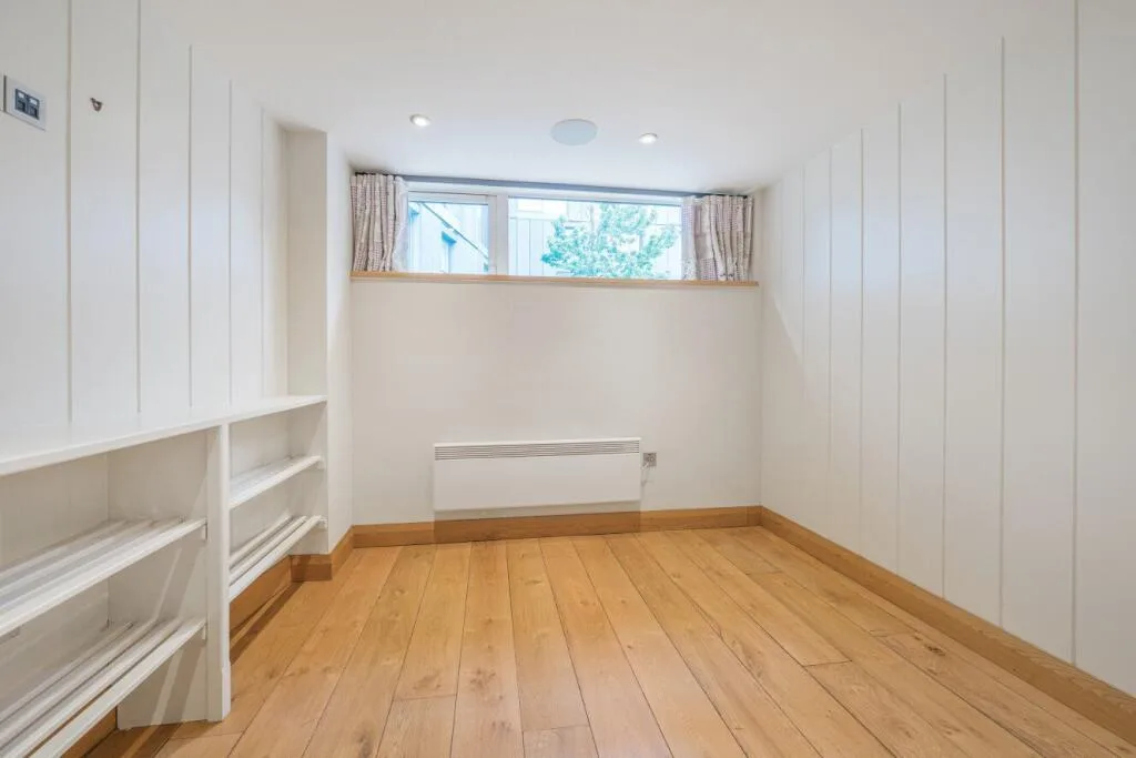 4 bedroom semi-detached house for rent