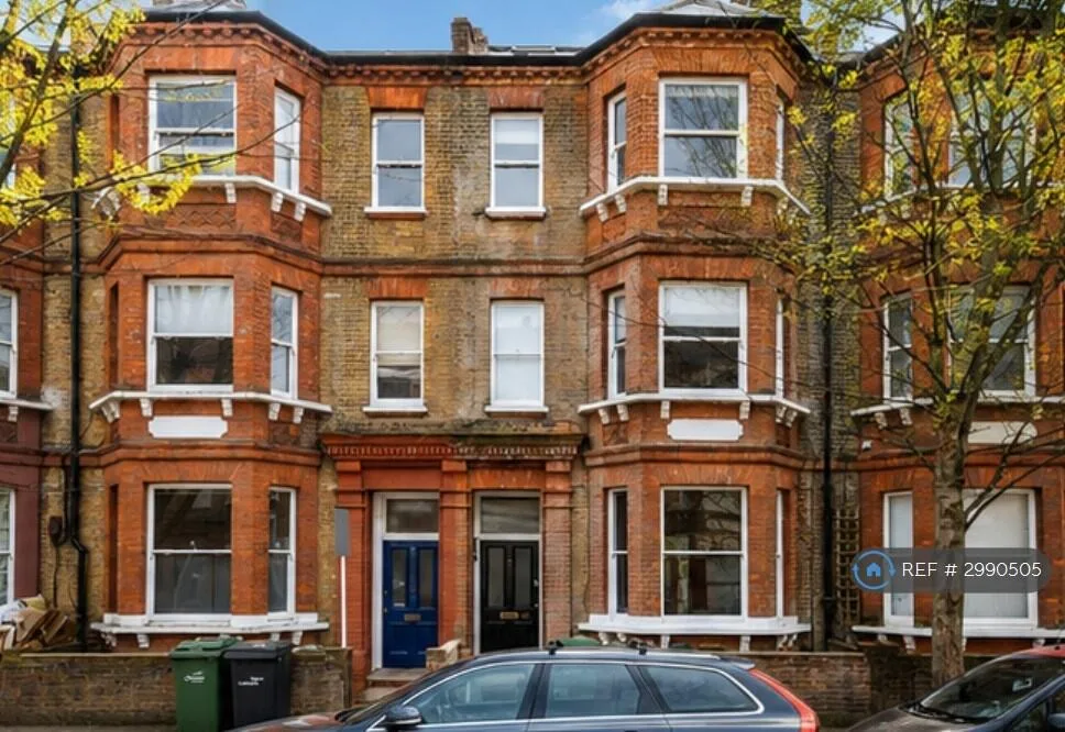 2 bedroom maisonette for rent