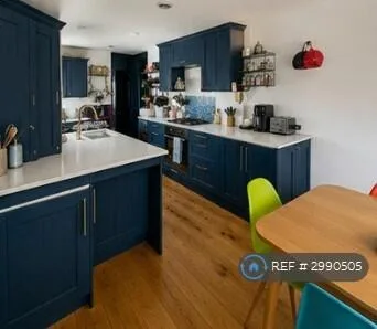 2 bedroom maisonette for rent