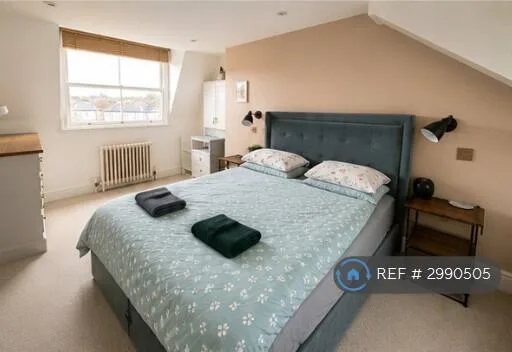 2 bedroom maisonette for rent