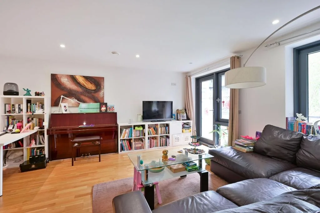 2 bedroom flat for rent