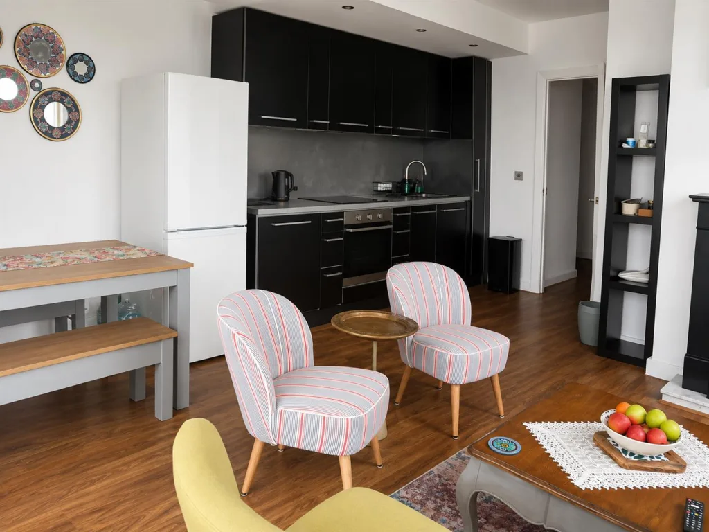 3 bedroom flat for rent