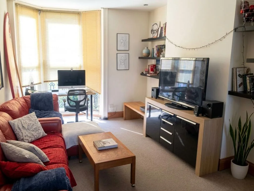 4 bedroom maisonette for rent