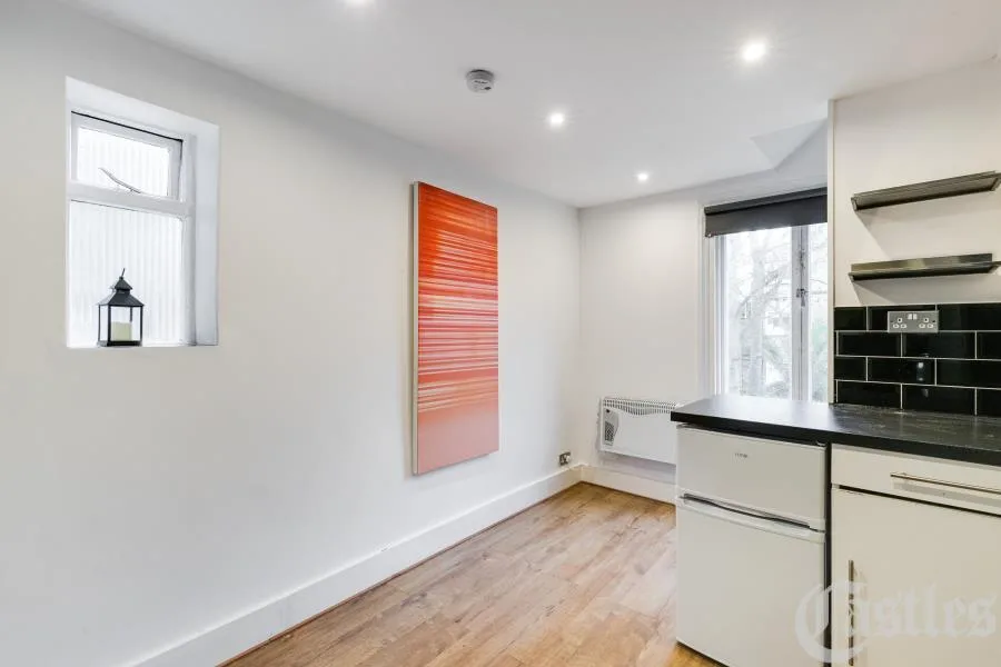 Studio flat for rent
