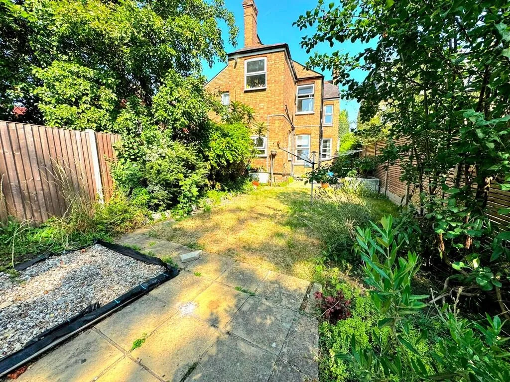 2 bedroom ground floor flat for rent