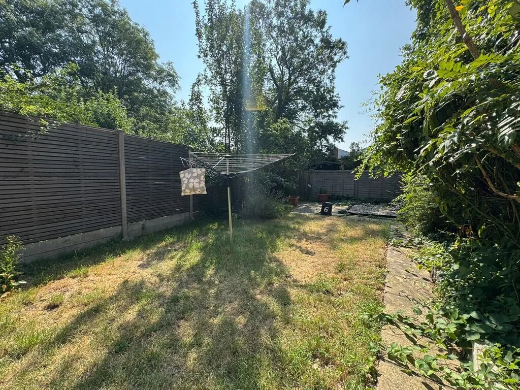 2 bedroom ground floor flat for rent