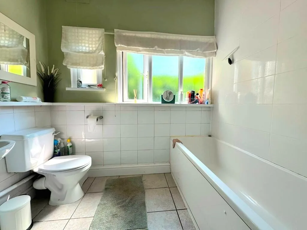 2 bedroom ground floor flat for rent