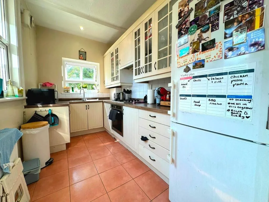 2 bedroom ground floor flat for rent