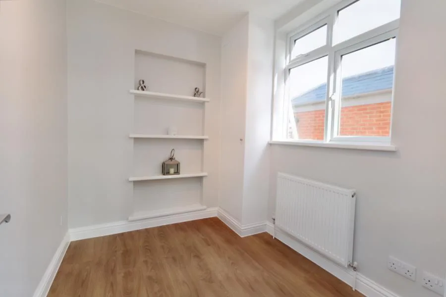 3 bedroom semi-detached house for rent