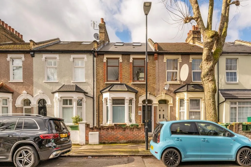 4 bedroom terraced house for rent