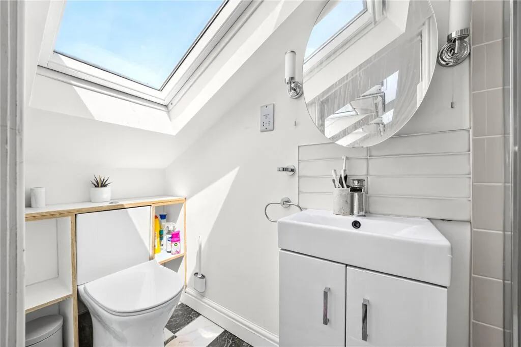5 bedroom terraced house for rent
