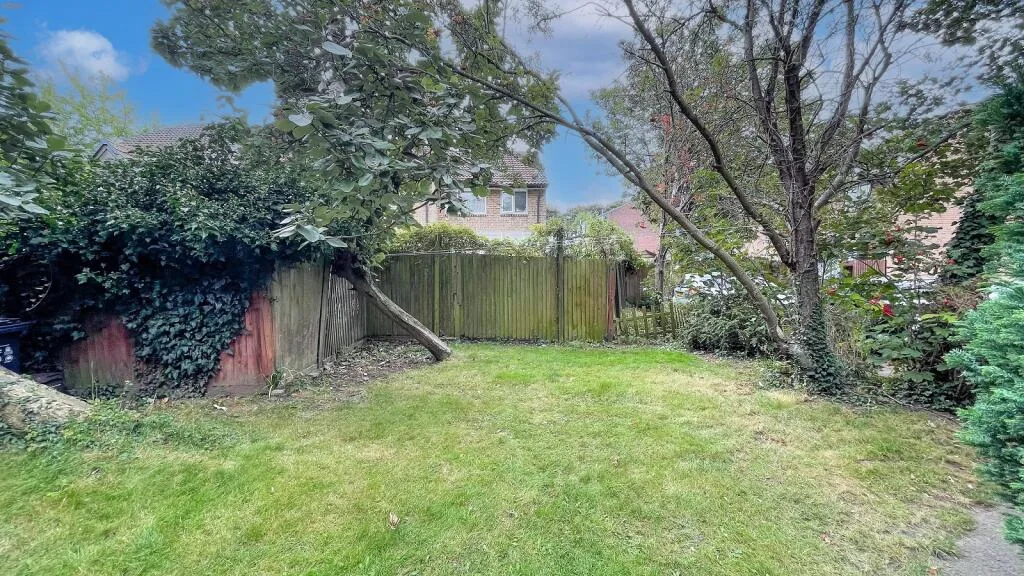 1 bedroom maisonette for rent
