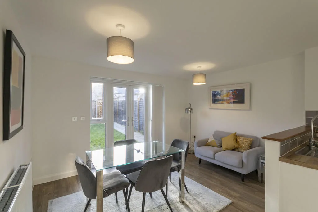 4 bedroom town house for rent