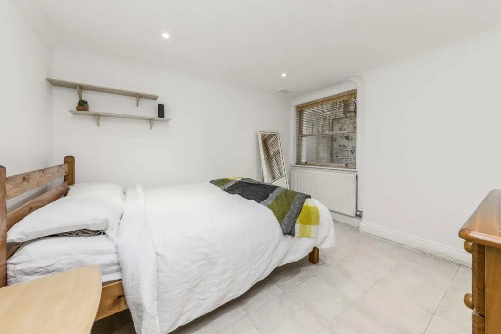 3 bedroom flat for rent