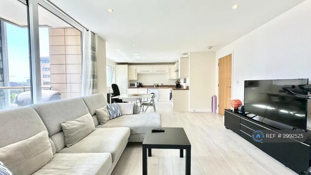 2 bedroom flat for rent