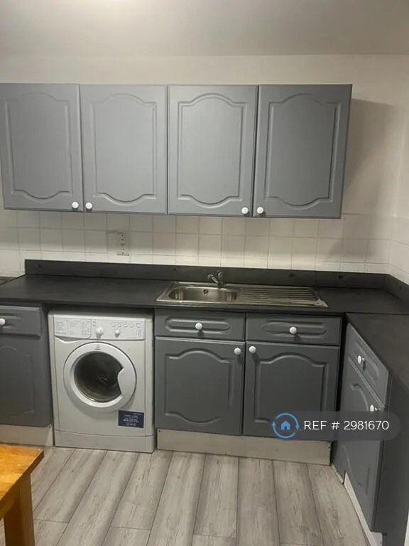 1 bedroom maisonette for rent