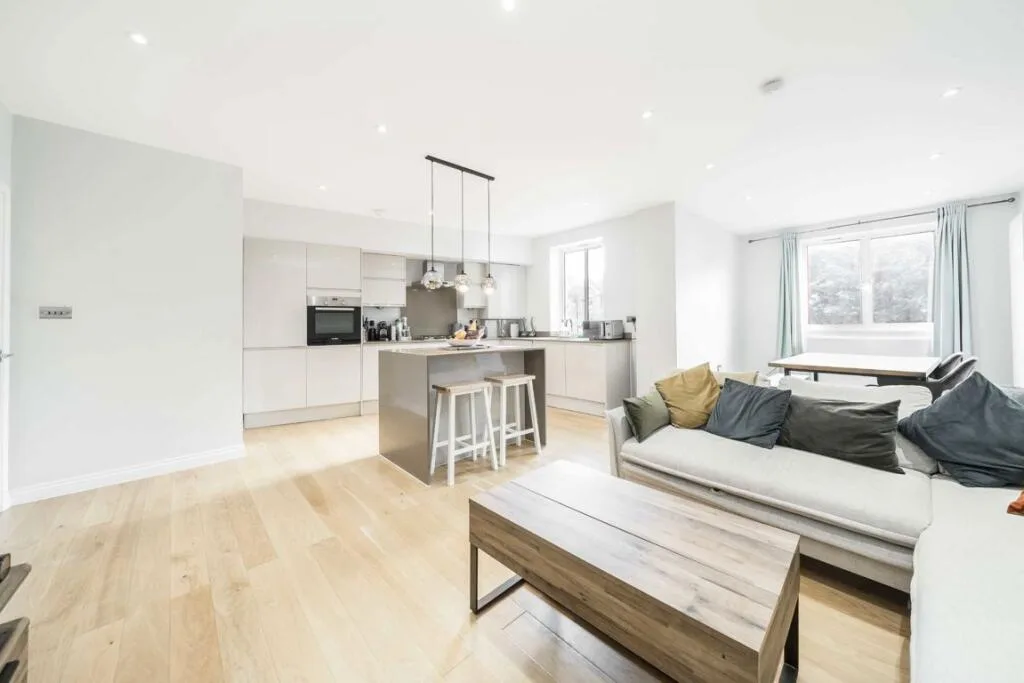 2 bedroom flat for rent