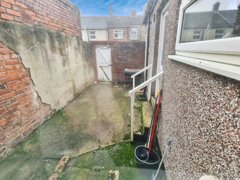 2 bedroom terraced house for rent