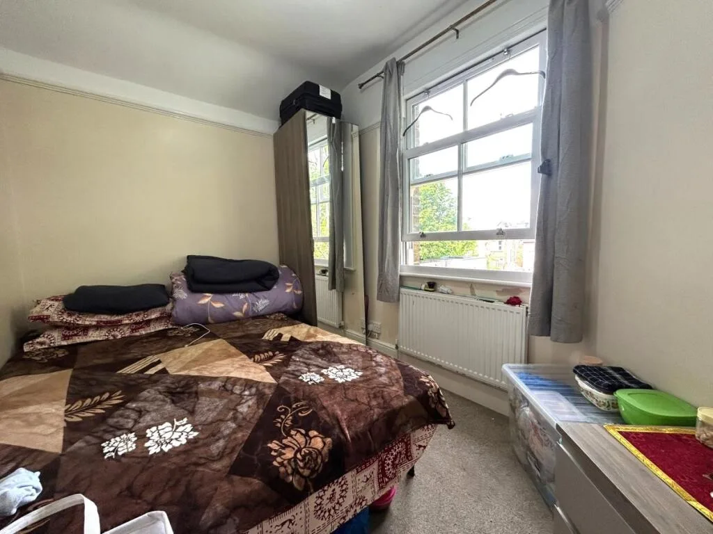 2 bedroom maisonette for rent