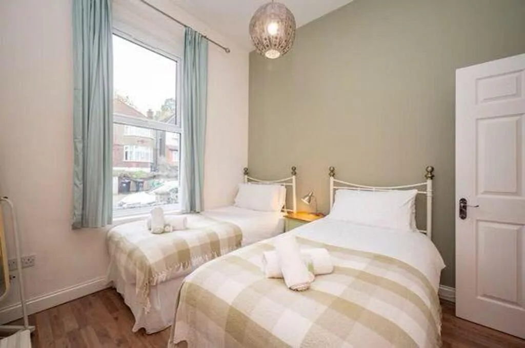 2 bedroom flat for rent