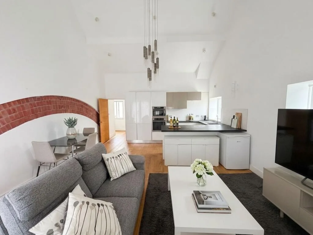 3 bedroom flat for rent