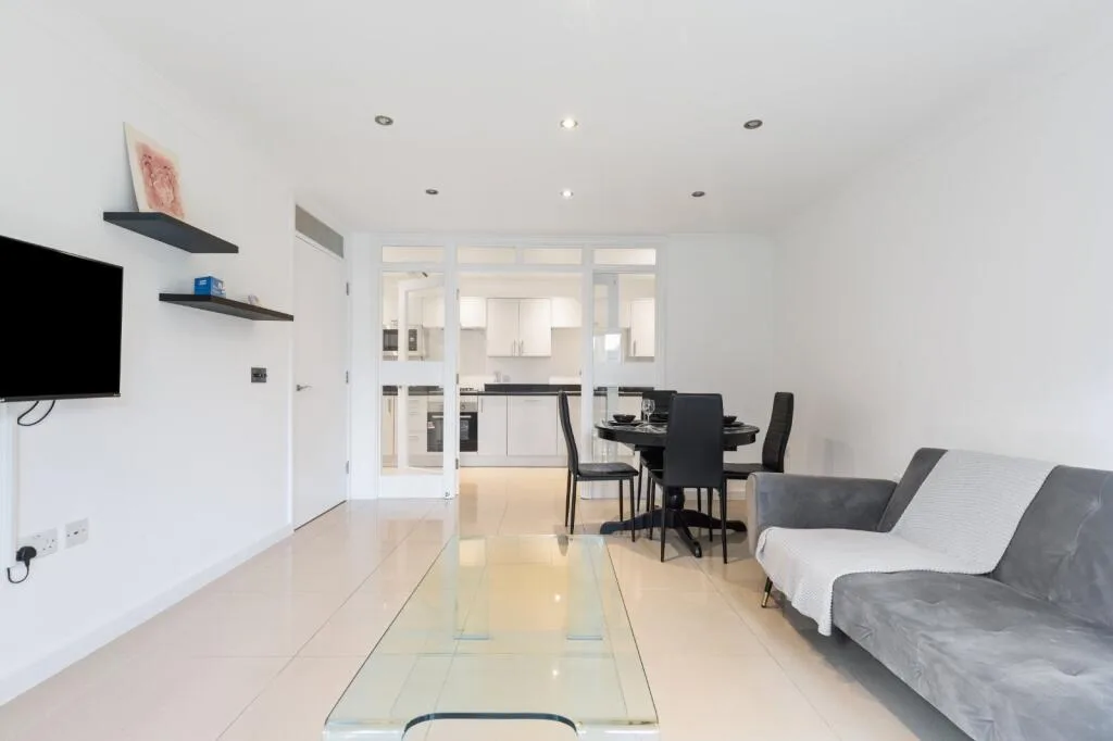2 bedroom flat for rent