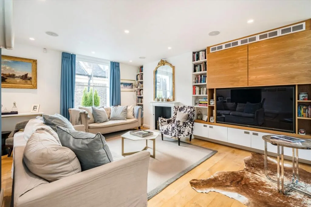 5 bedroom end of terrace house for rent