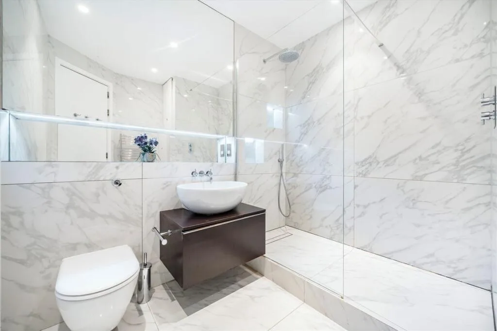 5 bedroom end of terrace house for rent