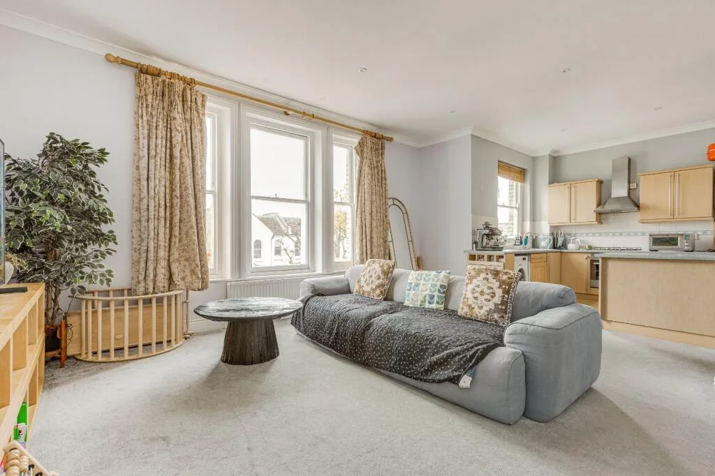 2 bedroom flat for rent
