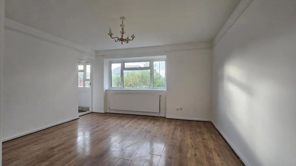 3 bedroom ground floor maisonette for rent