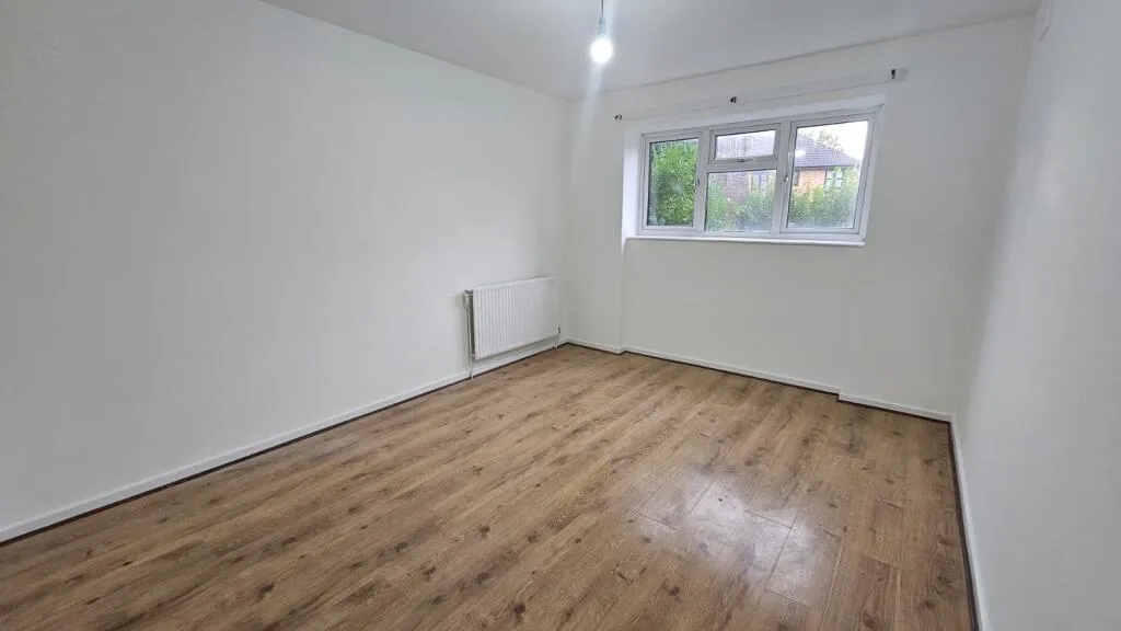 3 bedroom ground floor maisonette for rent