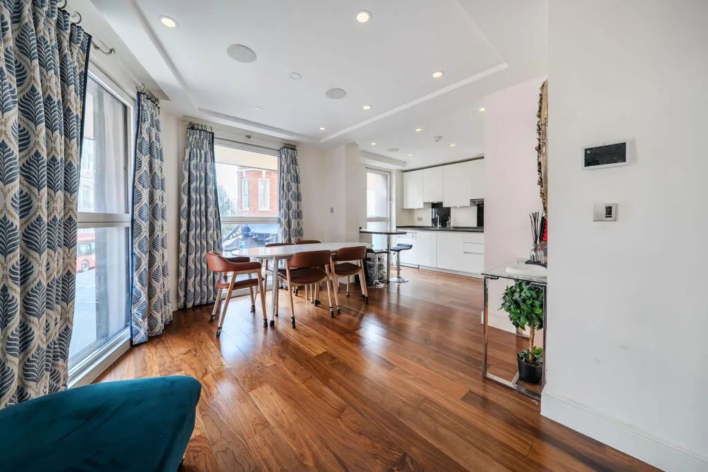 2 bedroom flat for rent