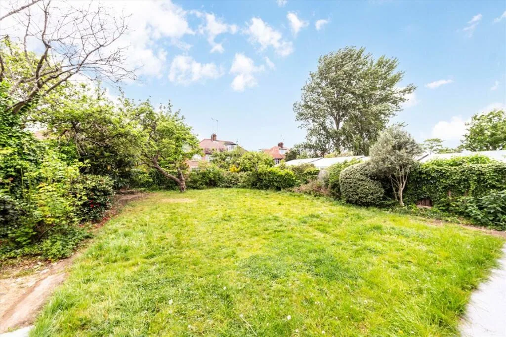 5 bedroom house for rent