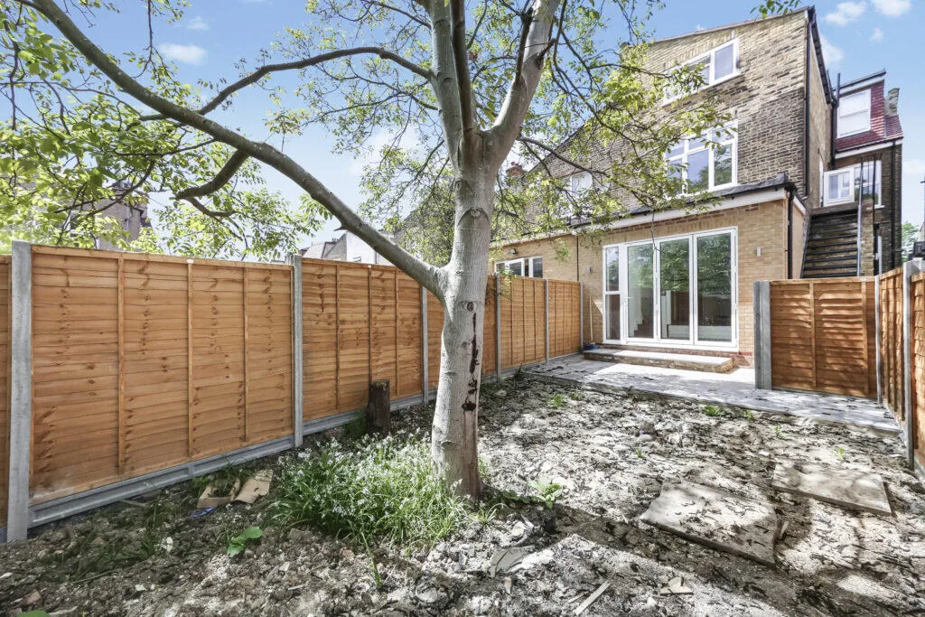 3 bedroom flat for rent