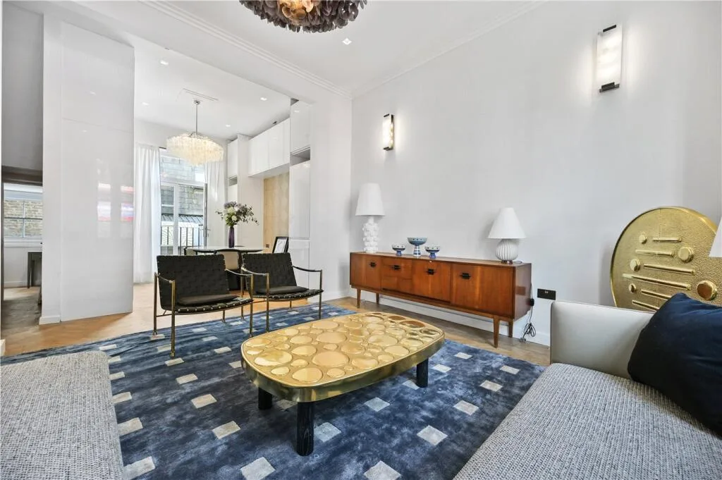3 bedroom maisonette for rent