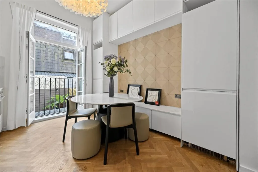 3 bedroom maisonette for rent
