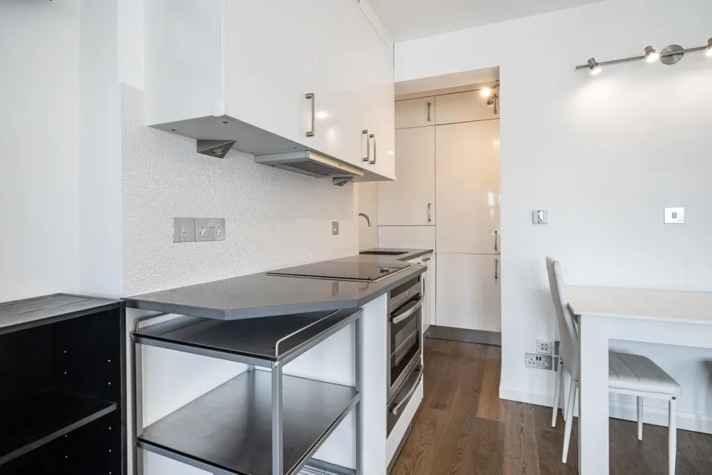 Studio flat for rent