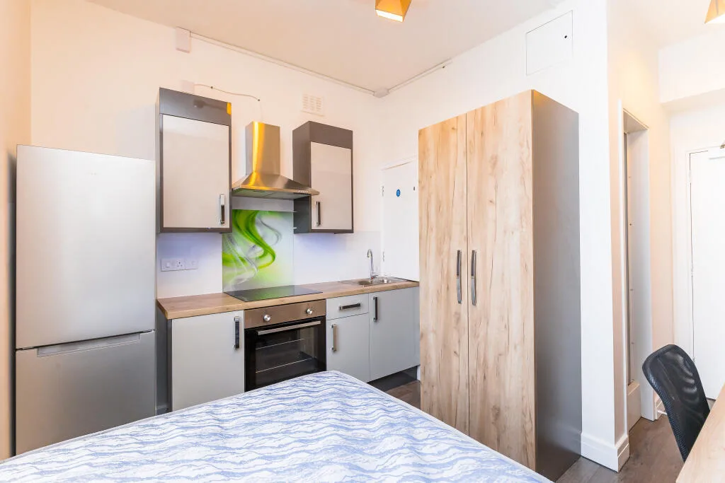 Studio flat for rent