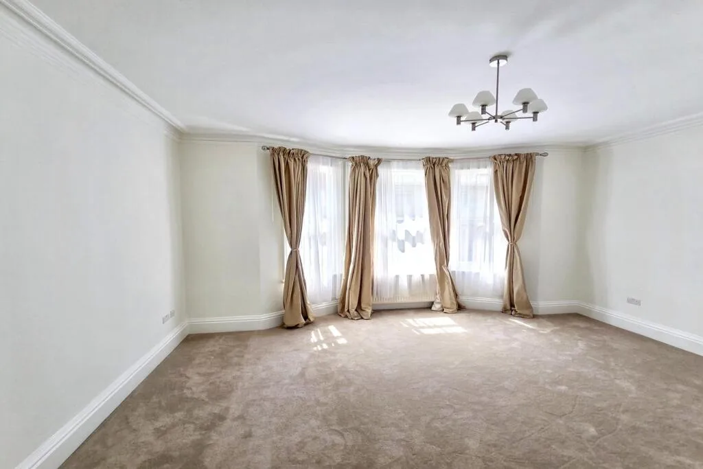 4 bedroom apartment for rent