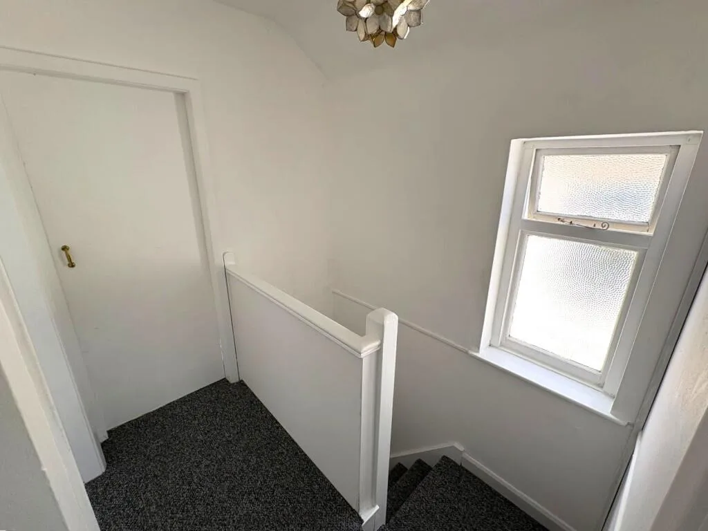 3 bedroom semi-detached house for rent